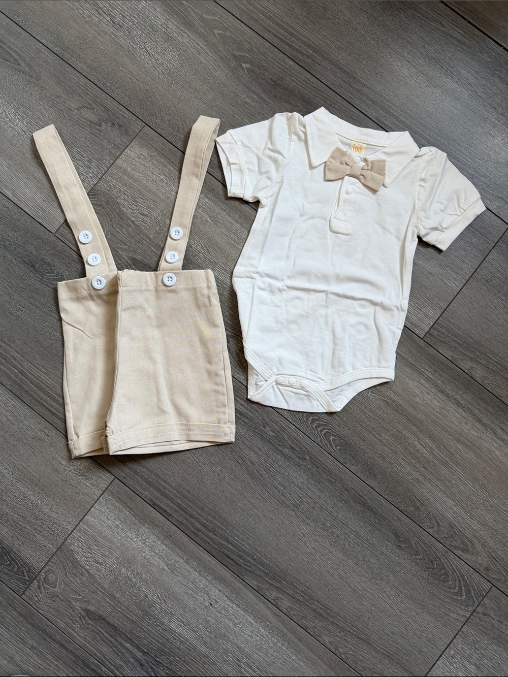 Unbranded Cream & White Baby Matching Set with Bow Tie